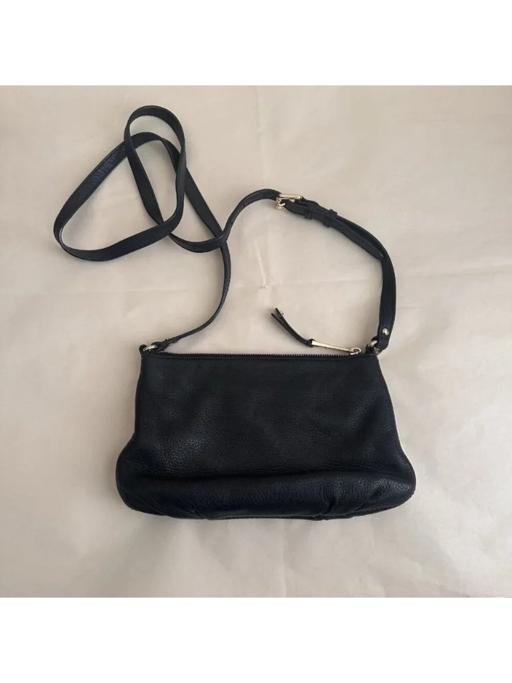 Michael Kors Black Leather Cross Body Bag Purse Gold Hardware Adjustable Strap
